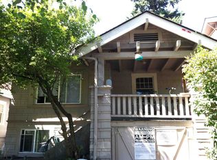4049 7th Ave NE, Seattle, WA 98105