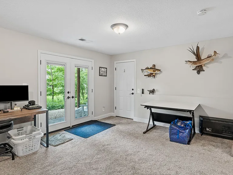 2595 Lydiard Cir — Photo 15