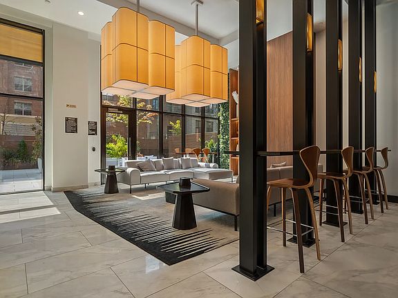 5th image of 212 W 124th St #201