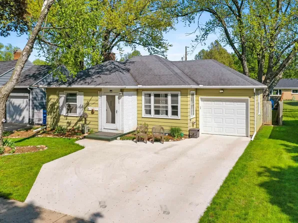 1129 Marquette Ave, Green Bay, WI 54304