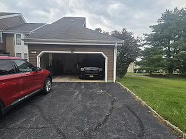 354 Stiles Ct, West Orange, NJ 07052