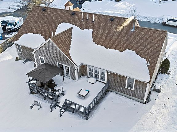 3rd image of 10 Birch Bottom Cir