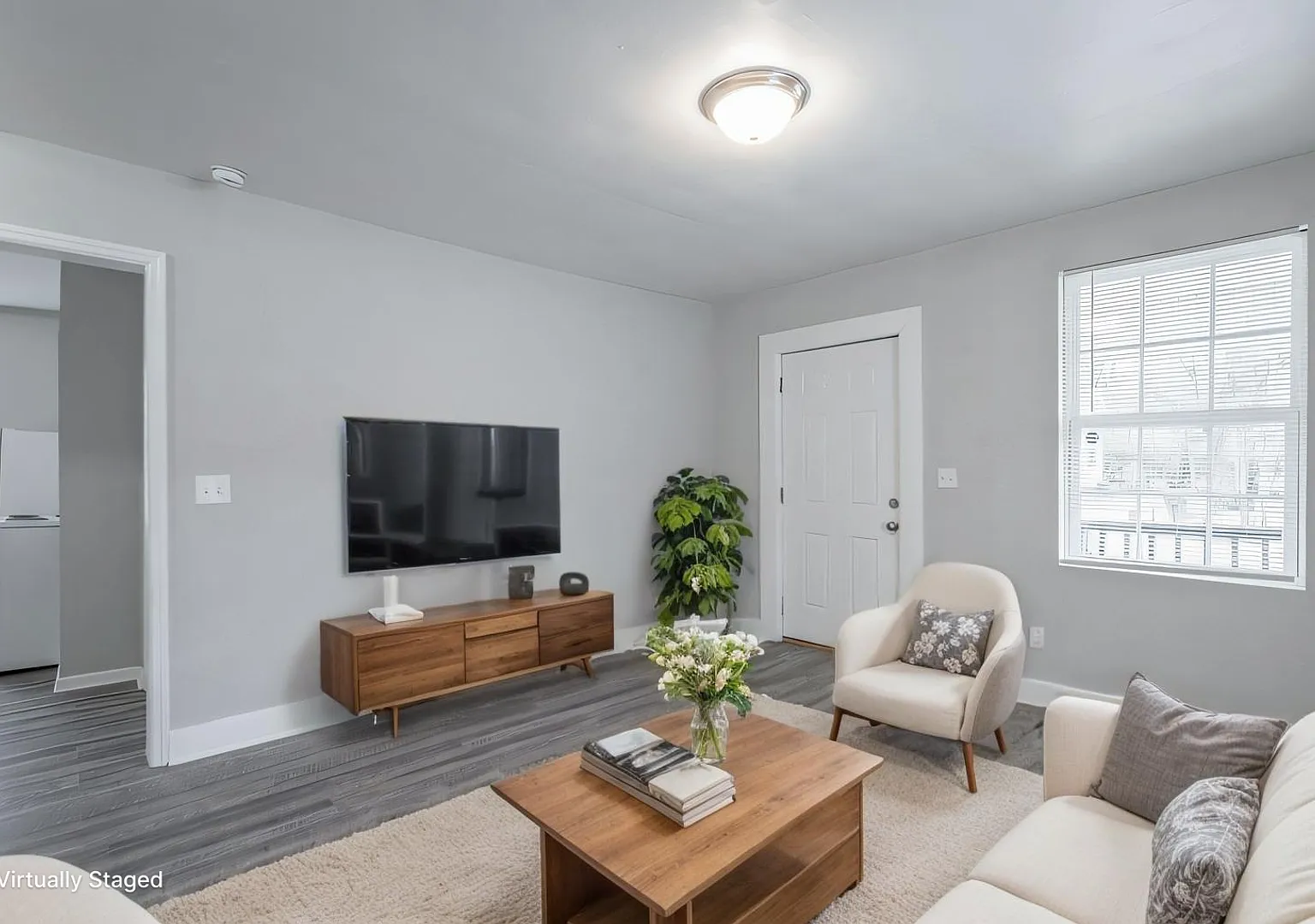 2 Bedroom Home in Mill Town Near Chattanooga's Southside — Photo 1