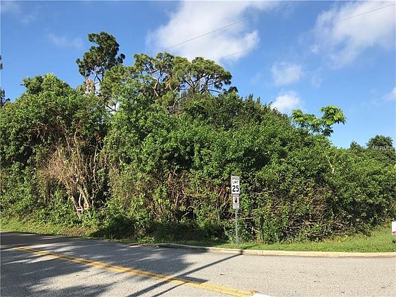 3rd image of 2751 Roosevelt Blvd