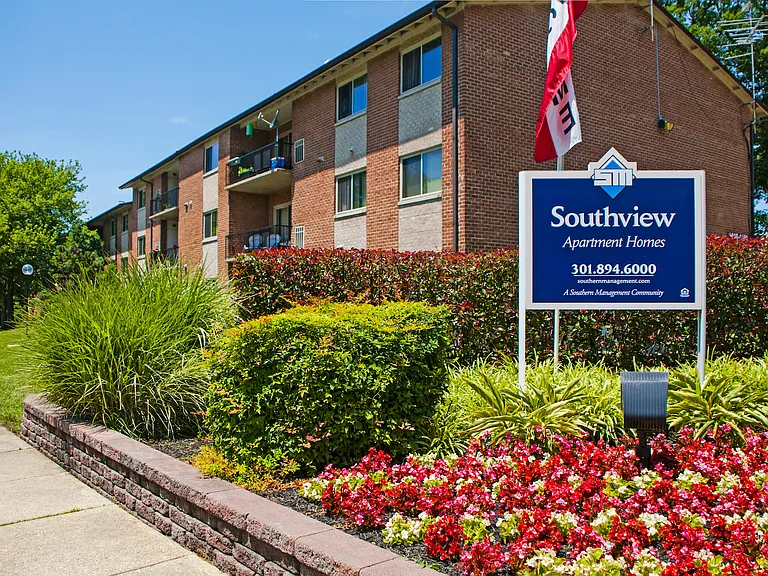 Southview — Photo 4