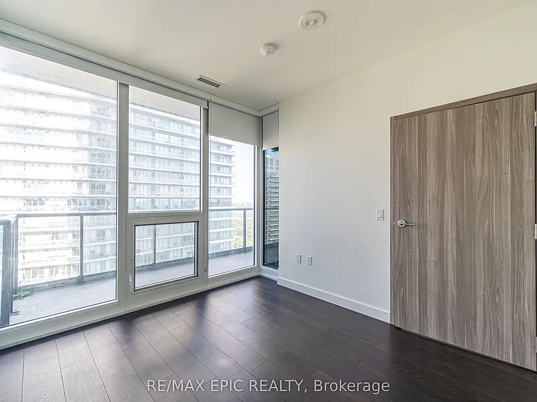 95 McMahon Dr #2715 — Photo 20