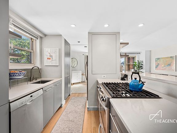 4th image of 15 Charles St APT 7D