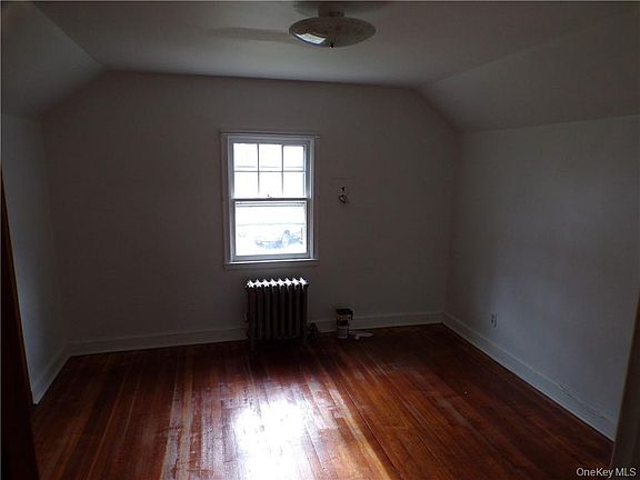 4th image of 2 Mertes Ln