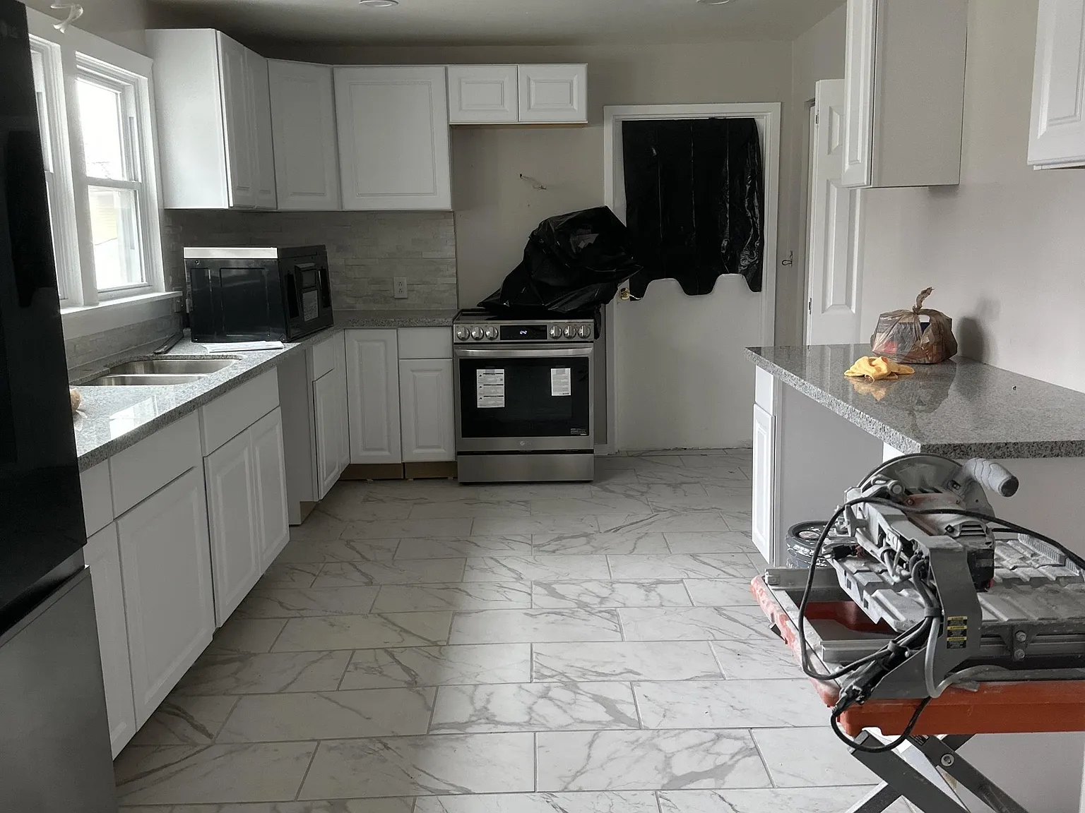 3518 Tracy Avenue - Property name - 1 — Photo 2