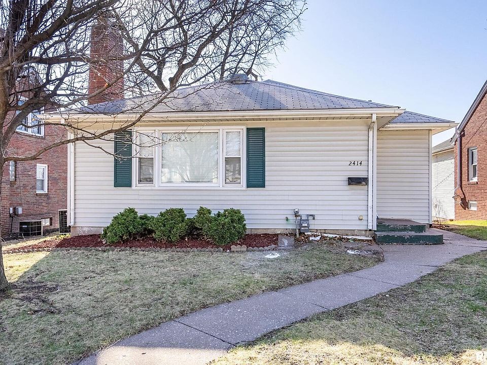1st image of 2414 Glen Pl