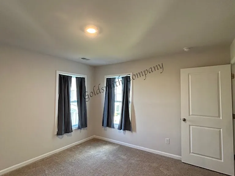 517 Yellow Fox Rd — Photo 13