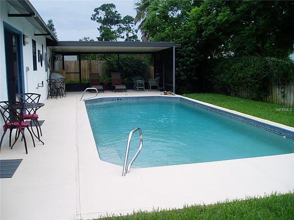 2nd image of 1680 Saratoga Dr