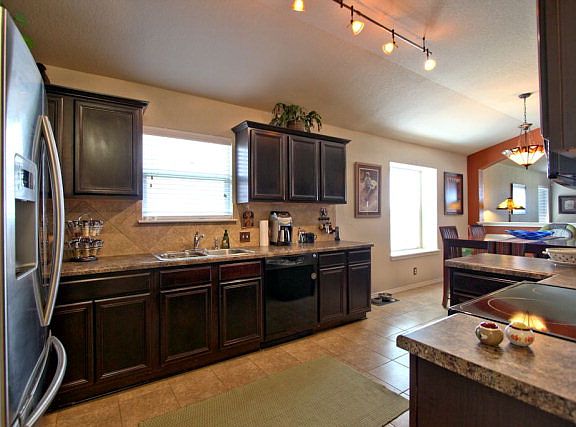 4th image of 529 Tom Kemp Dr