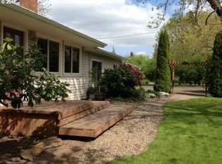 37011 Crabtree Dr, Scio, OR 97374