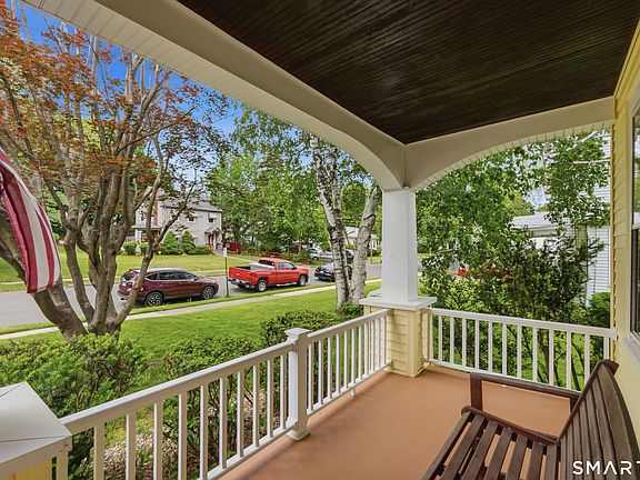 4th image of 119 Stewart Street