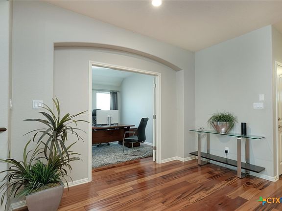 4th image of 4362 Green Tree Dr