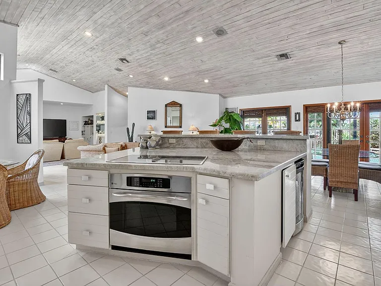 22519 Esplanada Cir W — Photo 25