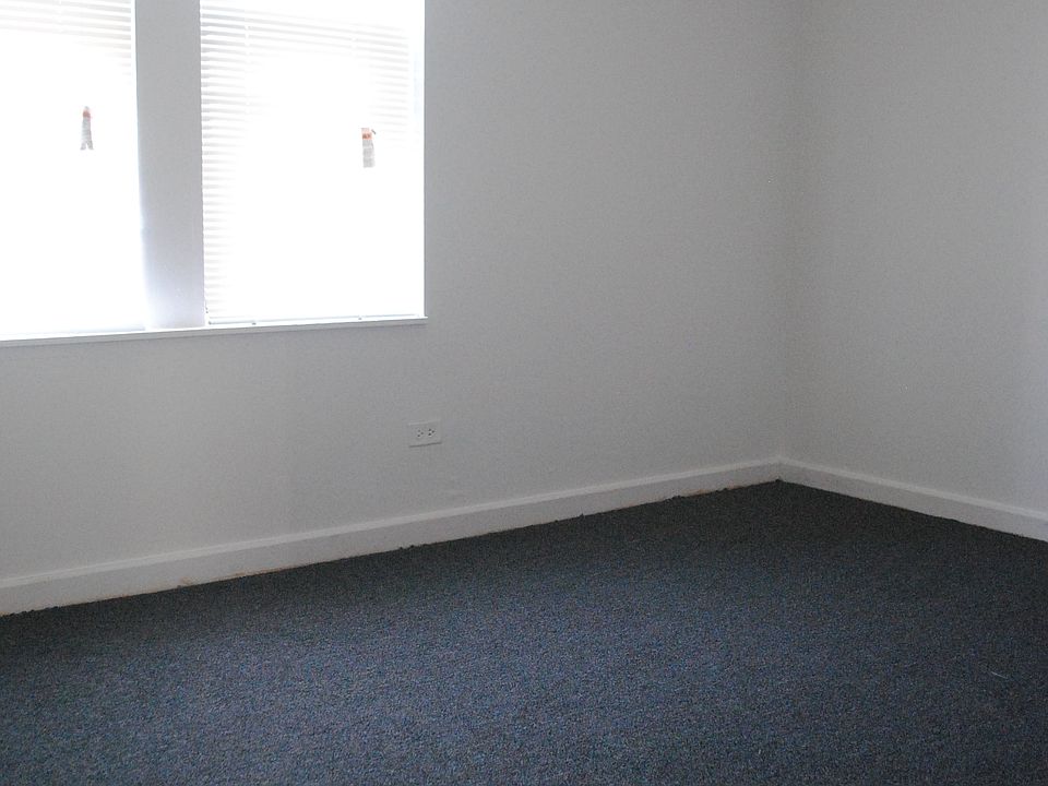 2nd image of 5718 W Washington Blvd #302