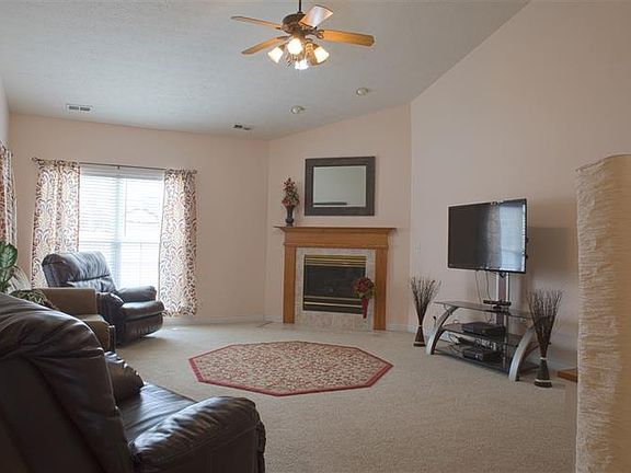 4th image of 1603 Waverly Dr