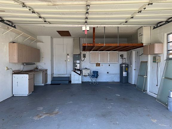 2nd image of 827 Bal Harbor Blvd