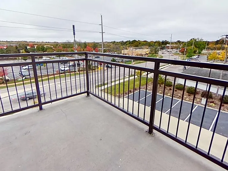 The Vue at Creve Coeur Apartments — Photo 120