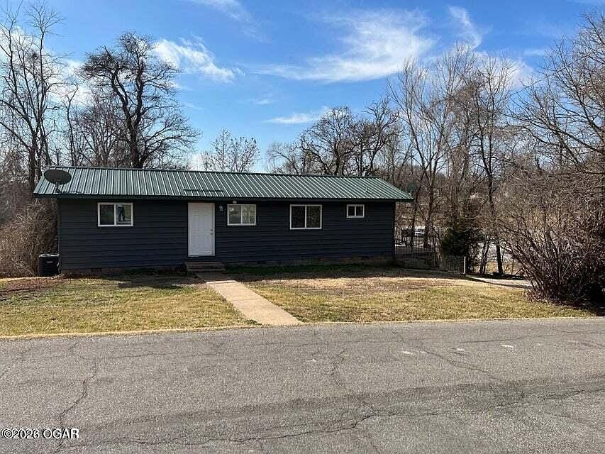 1st image of 1229 Reid Rd