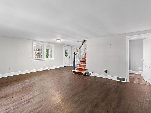 5th image of 246 Old Bayview Rd