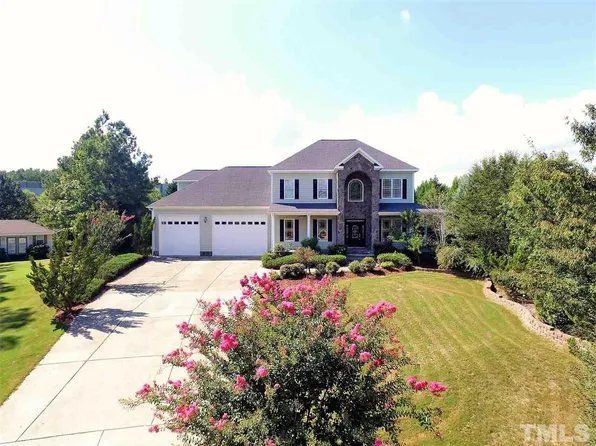 1121 Oakgrove Dr, Knightdale, NC 27545