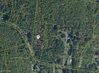 Bee Hollow Rd, Shohola, PA 18458