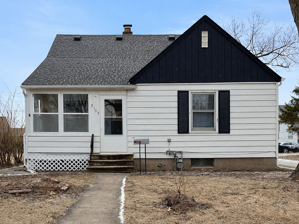 1st image of 2102 W 18th St