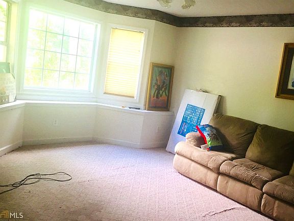 5th image of 5598 Twin Oak Dr #0