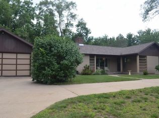 69 Park Ridge Dr, Stevens Point, WI 54481