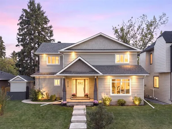 3915 N 23rd Ave SW, Calgary, AB T3E 0J9