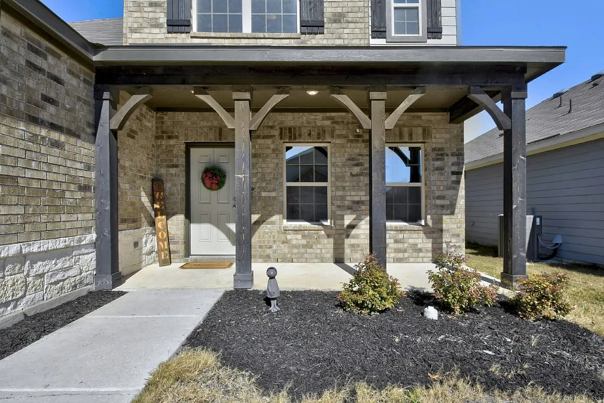 14465 Gunsight Pass in San Antonio, TX 78253 — Photo 4