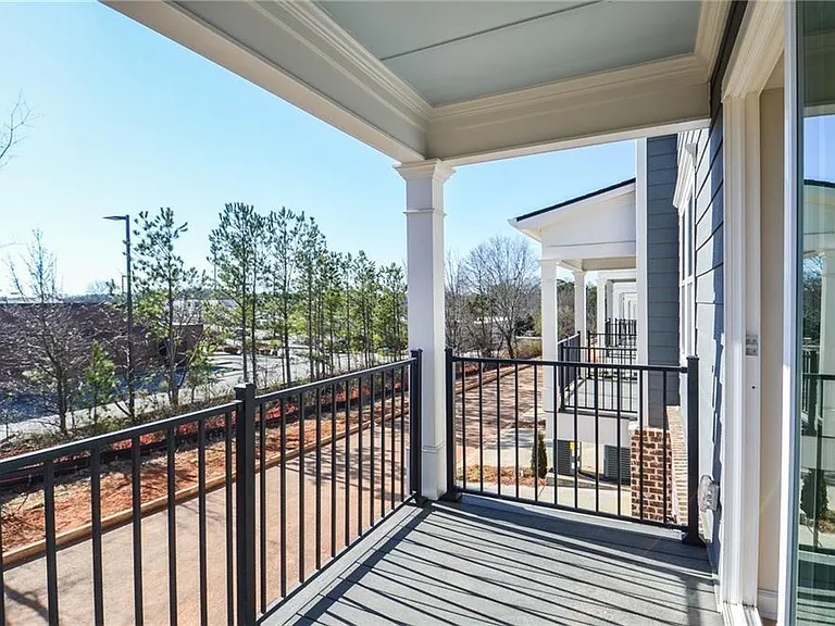 4553 High Ridge Ct — Photo 35