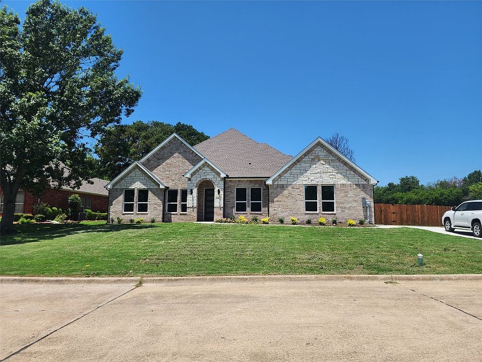 1st image of 1 Heritage Pl