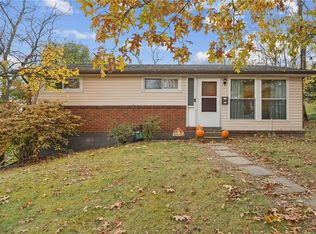 431 Fieldstone Dr, Monroeville, PA 15146