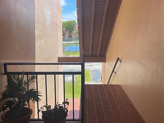 4th image of 540 W Park Dr APT 203