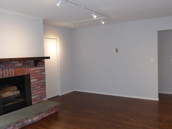 3rd image of 1309 Hope St APT B4