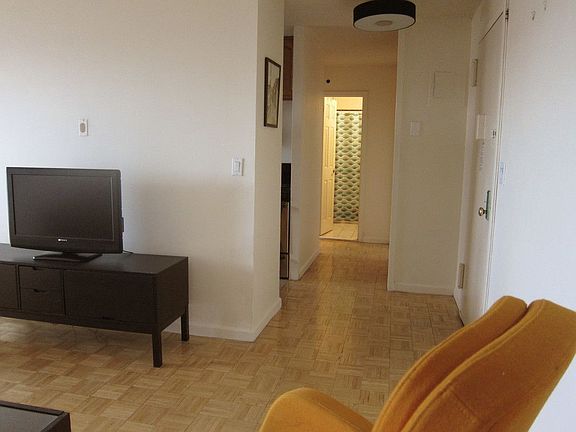4th image of 341 10th St APT 16E