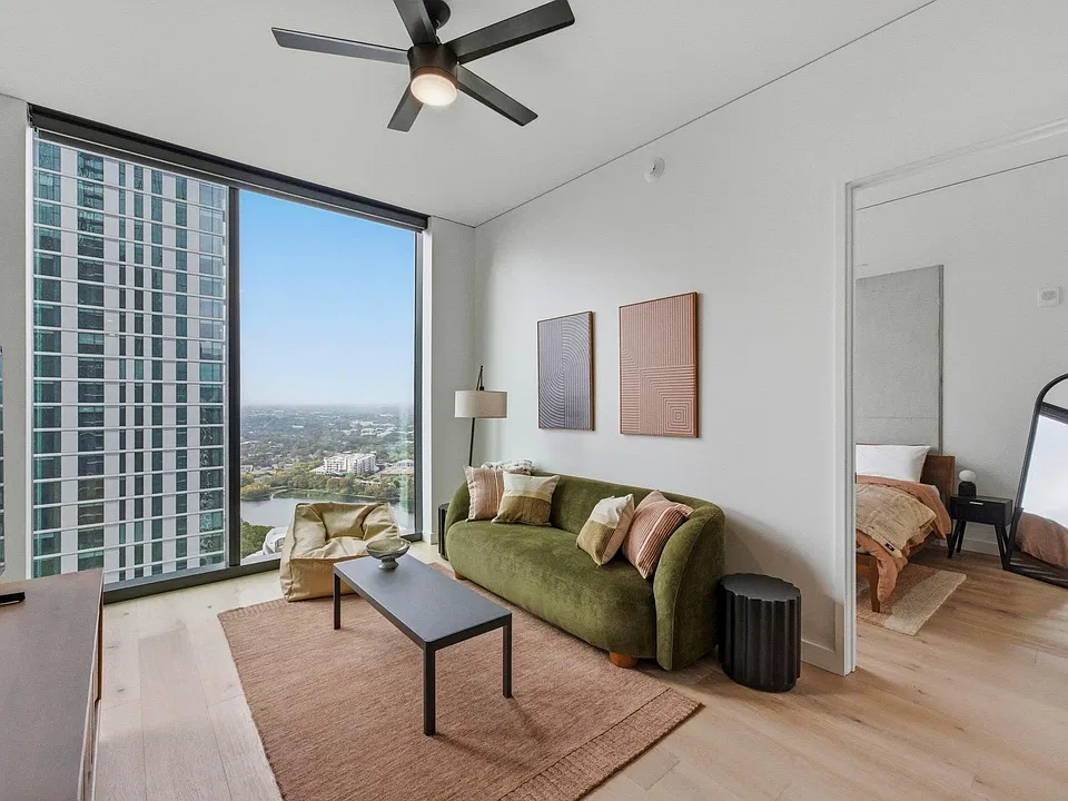610 Davis St #3104