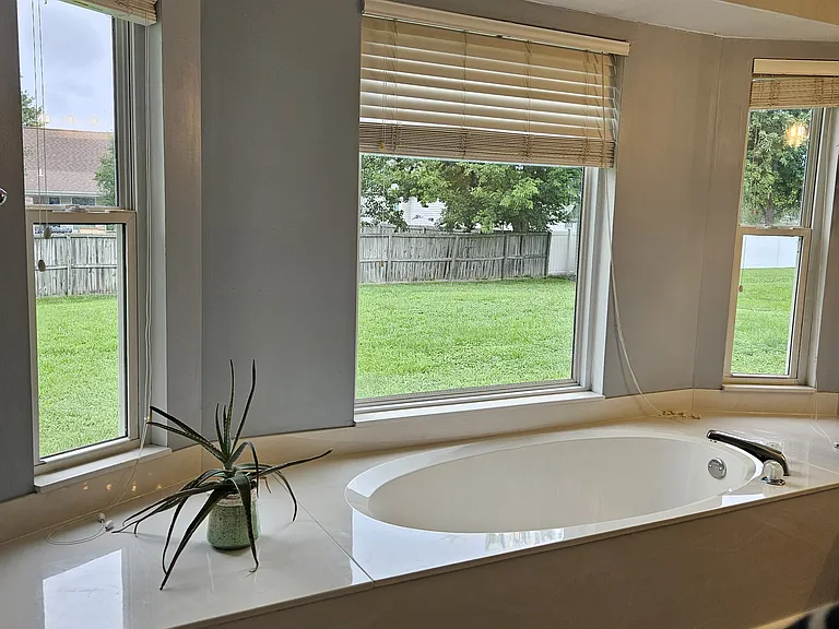 615 Arrowhead Ln — Photo 13