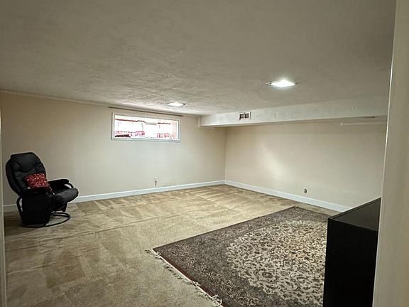 5th image of 2025 Napfle Ave