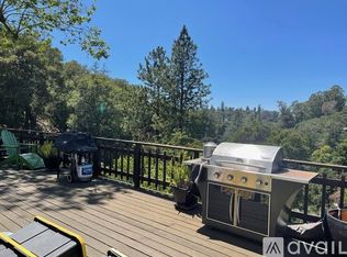 5751 Cabot Dr, Oakland, CA 94611