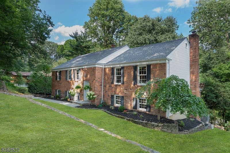 10 Lynnfield Drive, Morristown, NJ 07960 Zillow