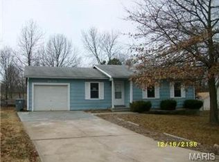 1930 Springhill Dr, O'Fallon, MO 63366