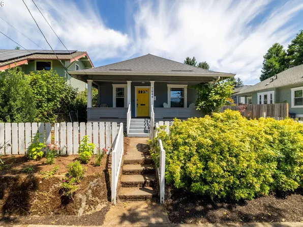 7649 N Willamette Blvd, Portland, OR 97203