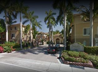 2941 NE 185th St #4, Miami, FL 33180