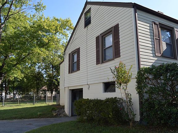 3rd image of 109 Brentwood Dr