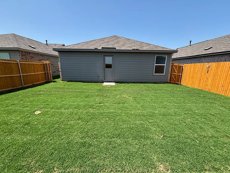 1830 Sanderling St — Photo 16